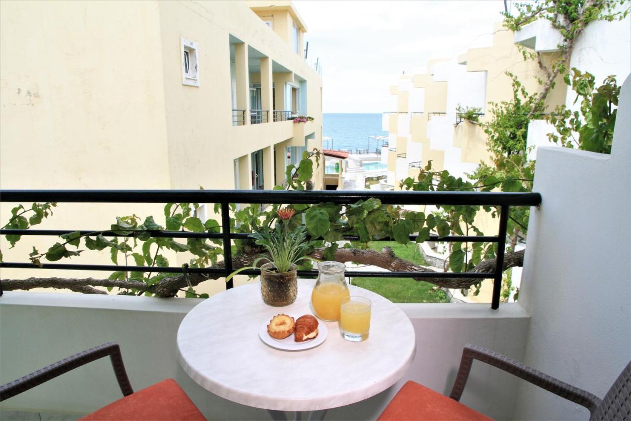 Sfáka Dedalos Beach Hotel מראה חיצוני תמונה
