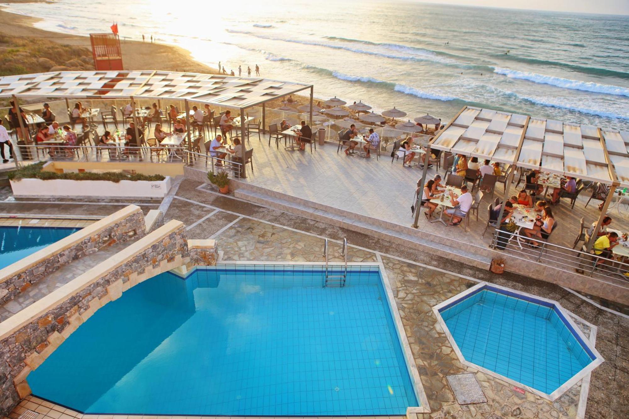 Sfáka Dedalos Beach Hotel מראה חיצוני תמונה
